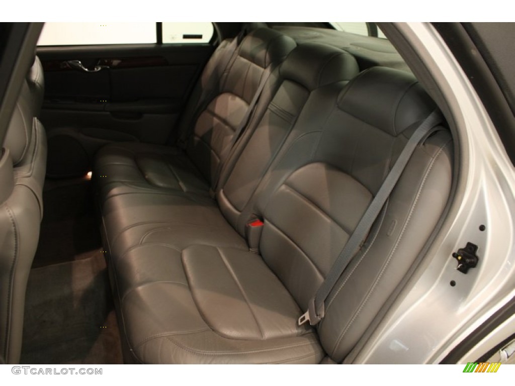 2001 DeVille DTS Sedan - Sterling Silver / Dark Gray photo #12