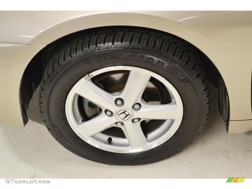 2004 Honda Accord EX Sedan Wheel Photos