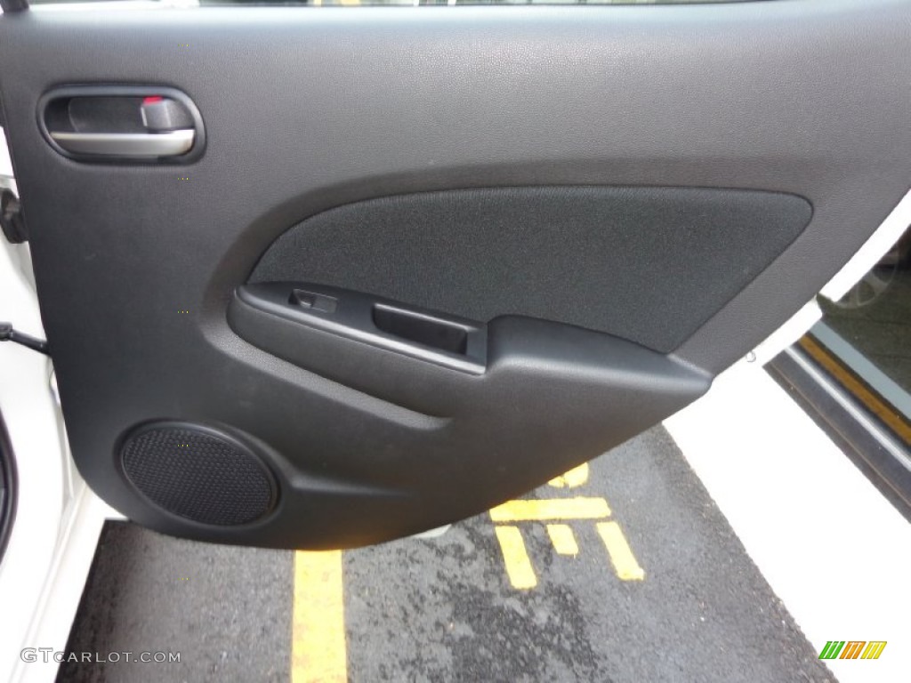 2011 MAZDA2 Touring - Crystal White Pearl / Black photo #12