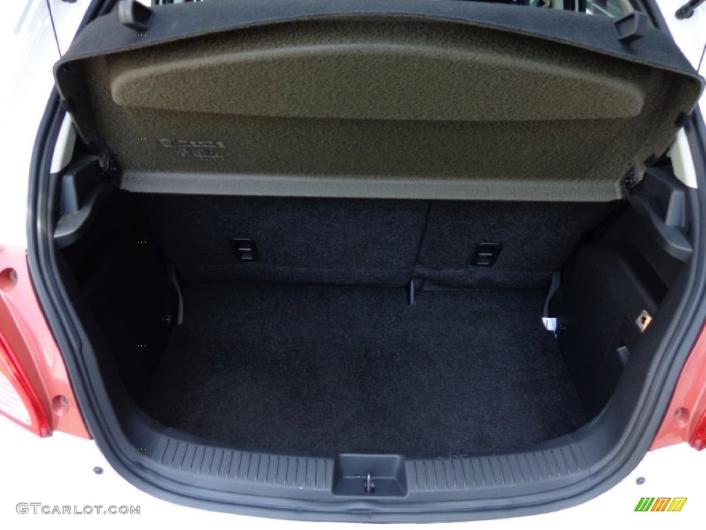 2011 MAZDA2 Touring - Crystal White Pearl / Black photo #14