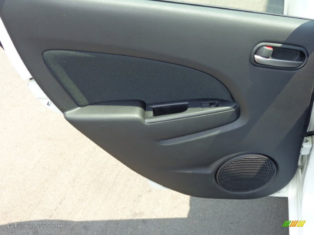 2011 MAZDA2 Touring - Crystal White Pearl / Black photo #15