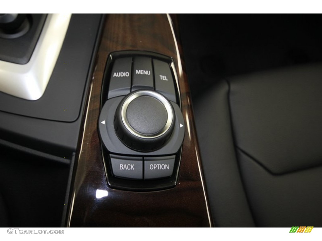 2013 3 Series 328i Sedan - Glacier Silver Metallic / Black photo #16