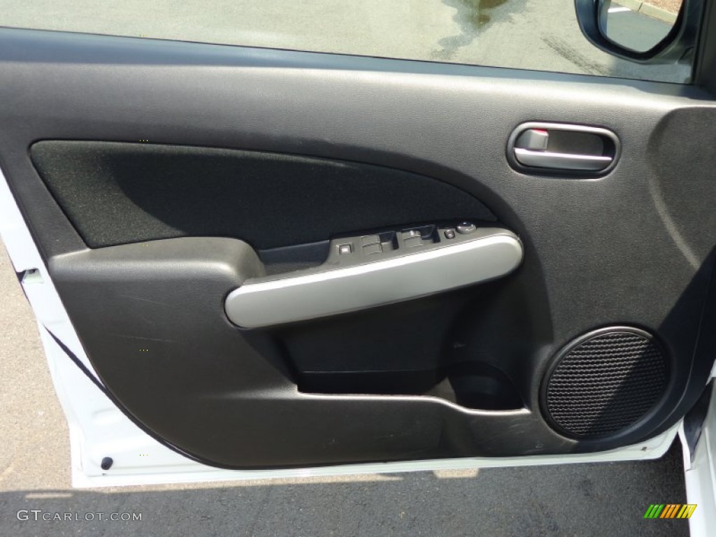 2011 MAZDA2 Touring - Crystal White Pearl / Black photo #17