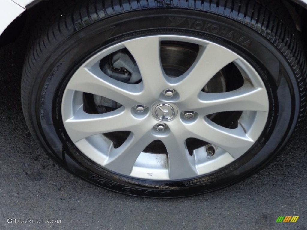 2011 MAZDA2 Touring - Crystal White Pearl / Black photo #30