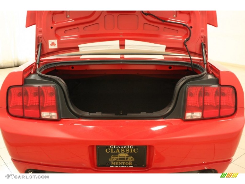 2006 Mustang V6 Premium Convertible - Torch Red / Light Parchment photo #14