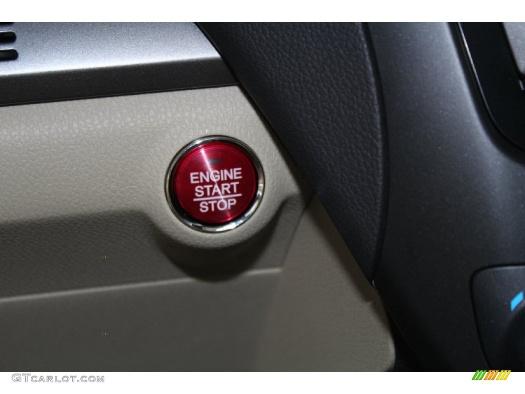 2014 Acura RDX Technology AWD Controls Photo #81683857