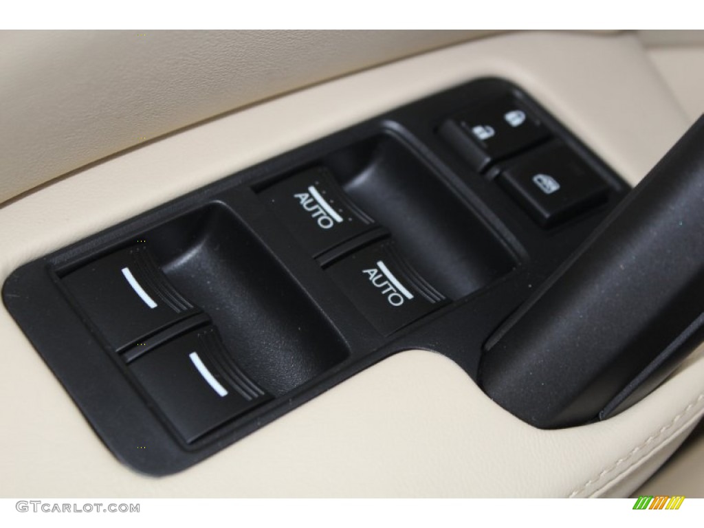 2013 Acura TL Technology Controls Photos