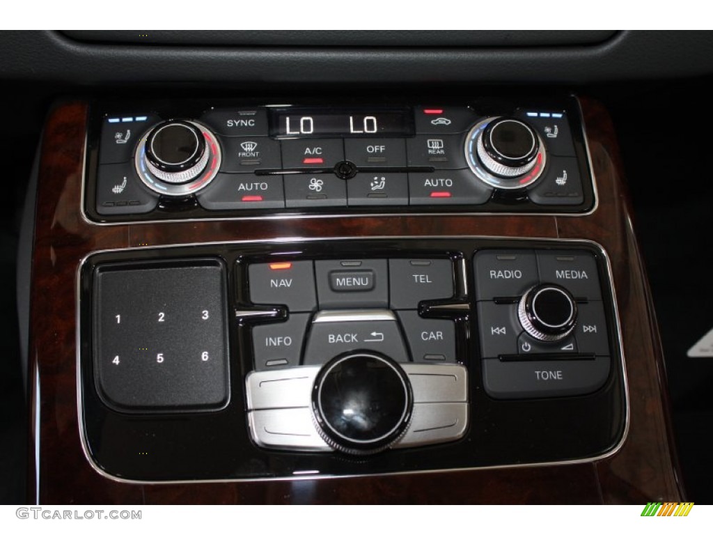 2013 Audi A8 4.0T quattro Controls Photo #81686910