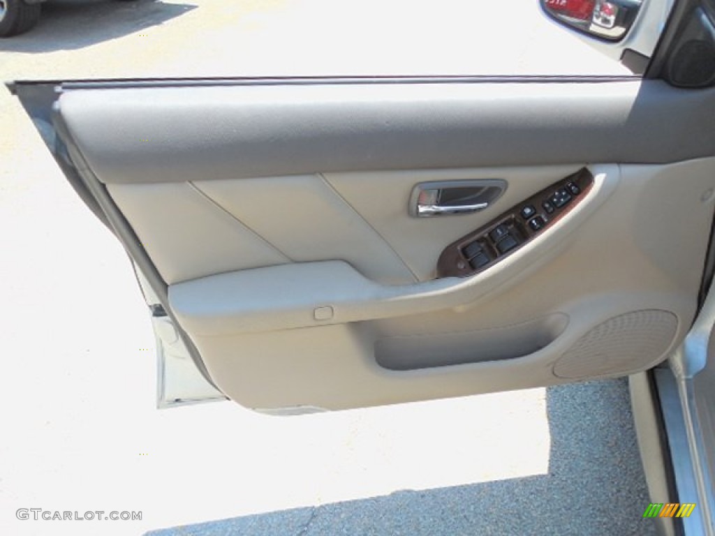 2004 Outback 3.0 L.L.Bean Edition Wagon - Silver Stone Metallic / Beige photo #11