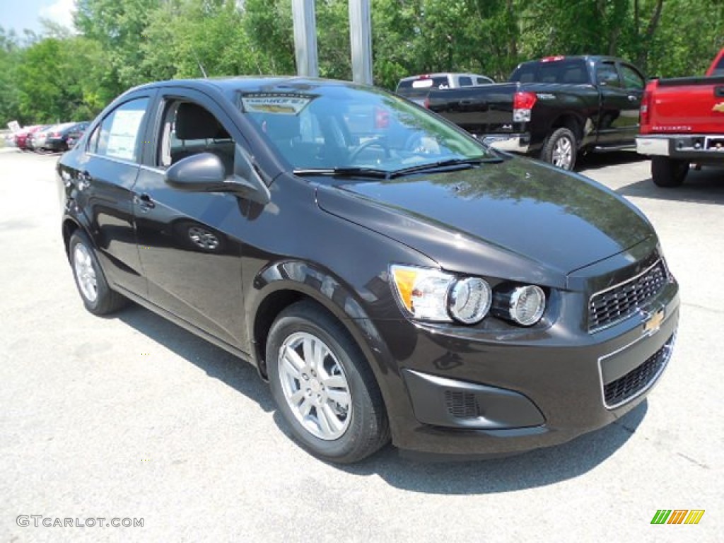 2013 Sonic LT Sedan - Mocha Bronze Metallic / Dark Pewter/Dark Titanium photo #10