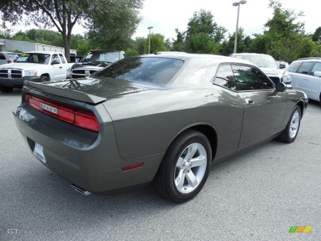 2010 Challenger R/T - Dark Titanium Metallic / Dark Slate Gray photo #8