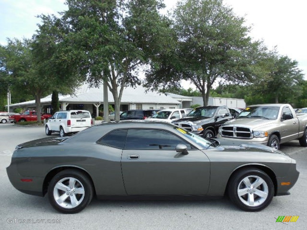 2010 Challenger R/T - Dark Titanium Metallic / Dark Slate Gray photo #9