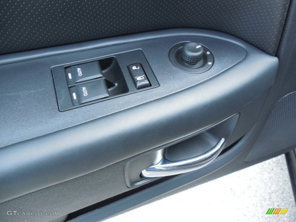 2010 Challenger R/T - Dark Titanium Metallic / Dark Slate Gray photo #17