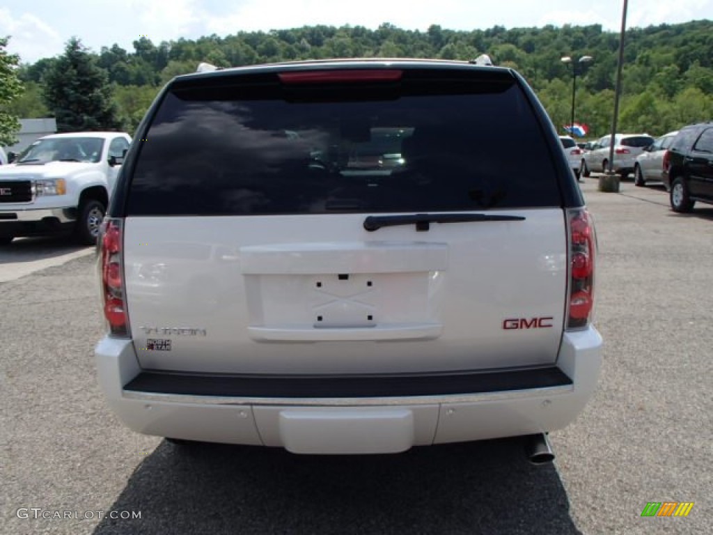 2013 Yukon Denali AWD - White Diamond Tricoat / Ebony photo #7