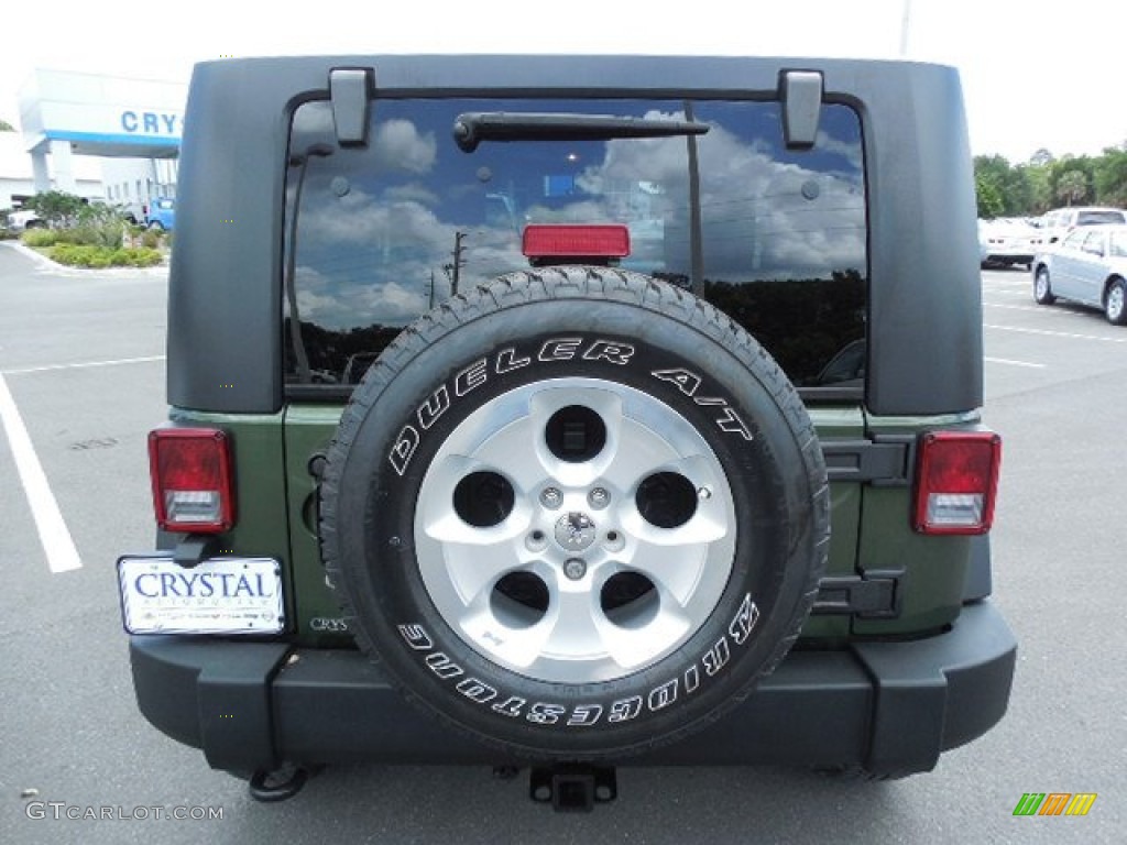 2009 Wrangler X 4x4 - Jeep Green Metallic / Dark Slate Gray/Medium Slate Gray photo #8