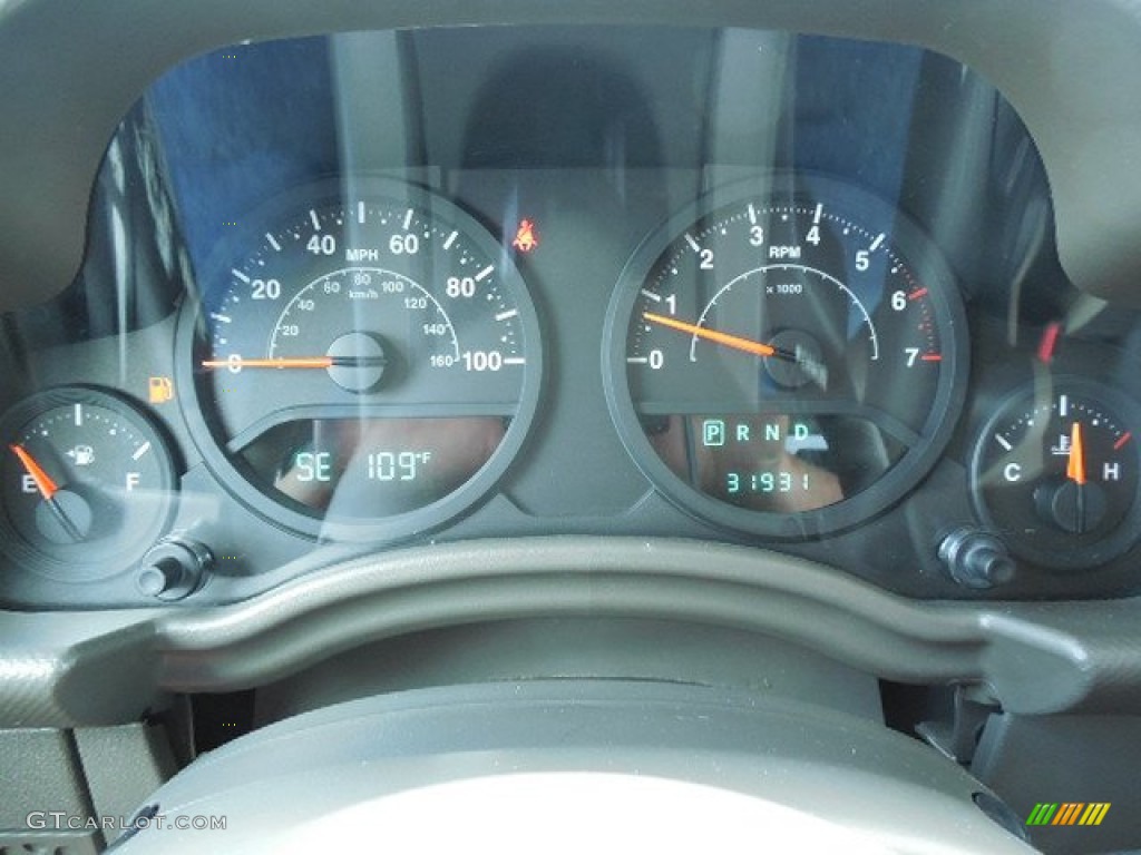 2009 Wrangler X 4x4 - Jeep Green Metallic / Dark Slate Gray/Medium Slate Gray photo #20