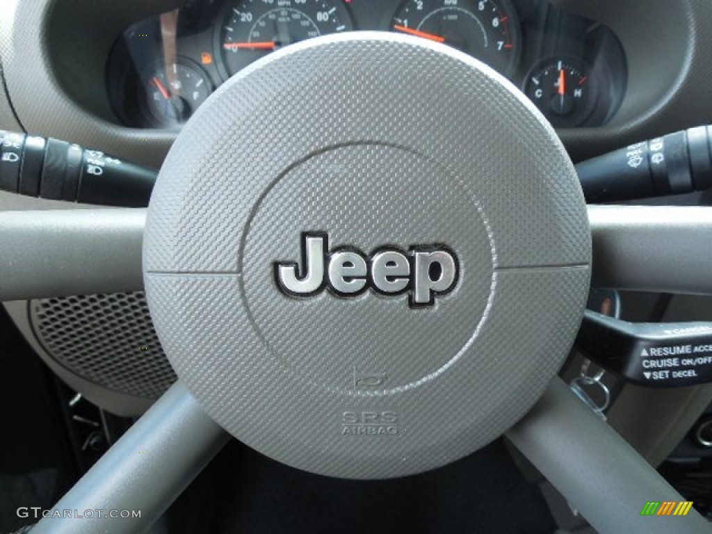 2009 Wrangler X 4x4 - Jeep Green Metallic / Dark Slate Gray/Medium Slate Gray photo #24