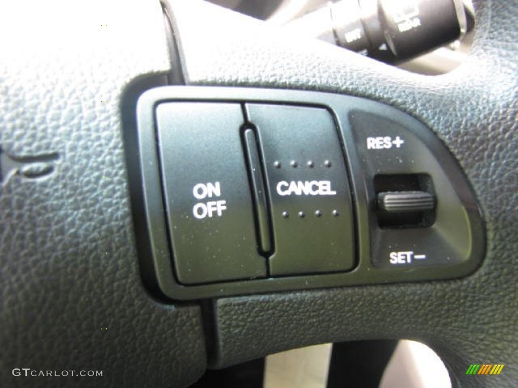 2013 Kia Sportage LX AWD Controls Photo #81696684