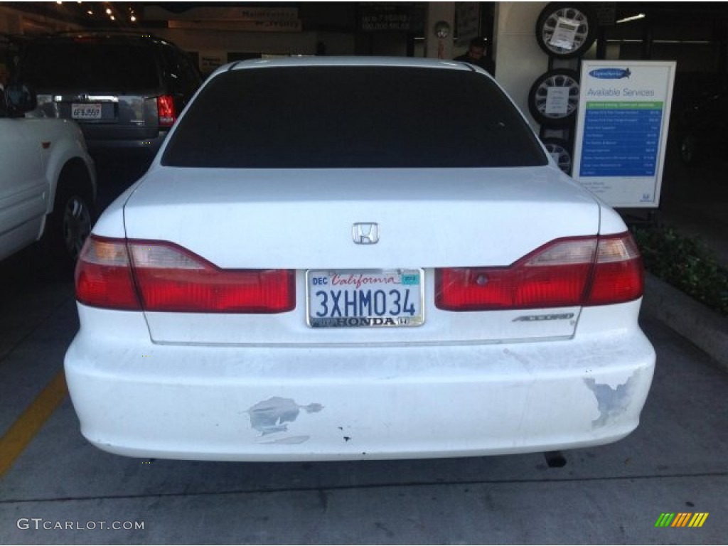 1998 Accord LX Sedan - Taffeta White / Ivory photo #3