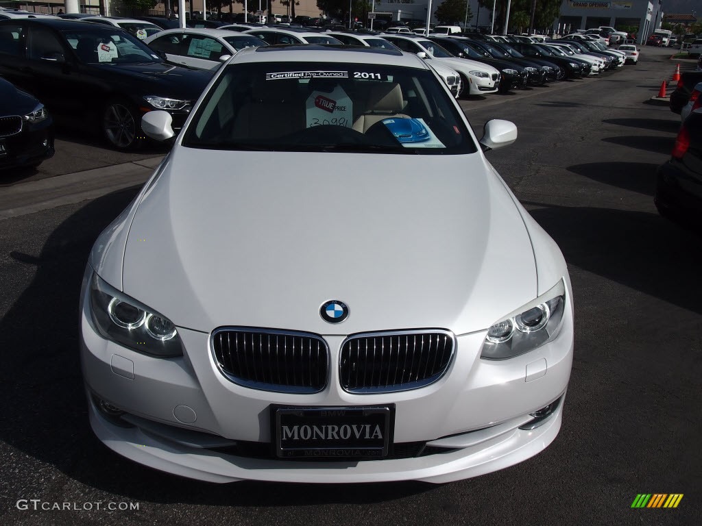 2011 3 Series 328i Coupe - Mineral White Metallic / Oyster/Black Dakota Leather photo #2