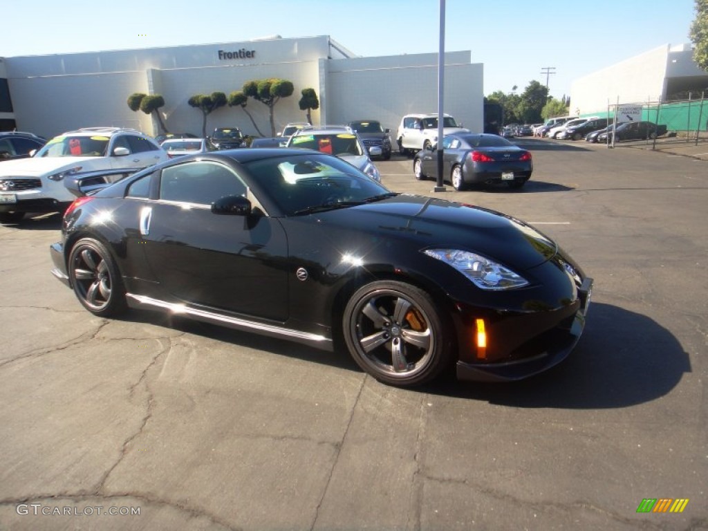 2008 350Z NISMO Coupe - Magnetic Black / NISMO Black/Red photo #15