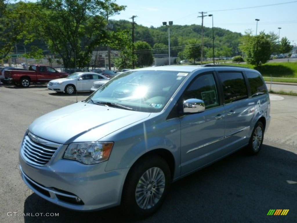 2013 Town & Country Touring - L - Crystal Blue Pearl / Black/Light Graystone photo #1