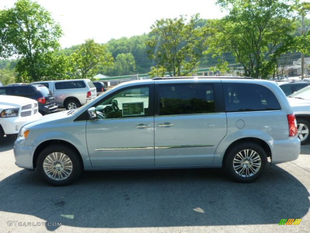 2013 Town & Country Touring - L - Crystal Blue Pearl / Black/Light Graystone photo #2