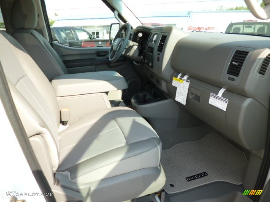 2013 Nissan NV 1500 SV Passenger Dashboard Photos
