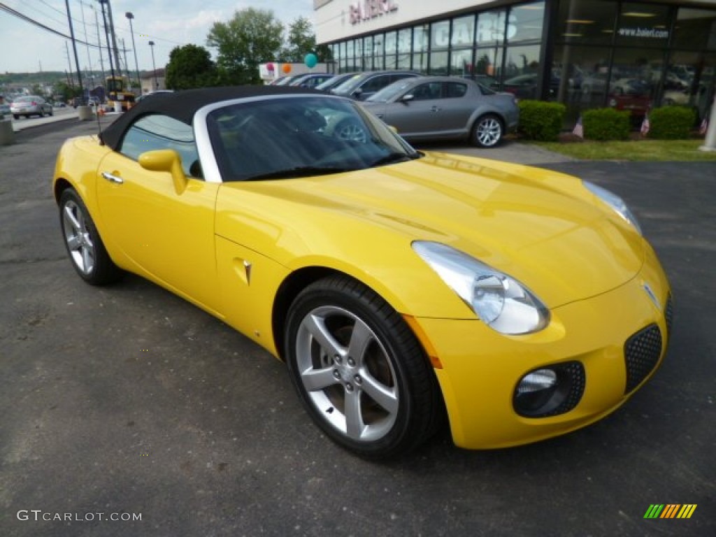 2007 Solstice GXP Roadster - Mean Yellow / Ebony photo #1