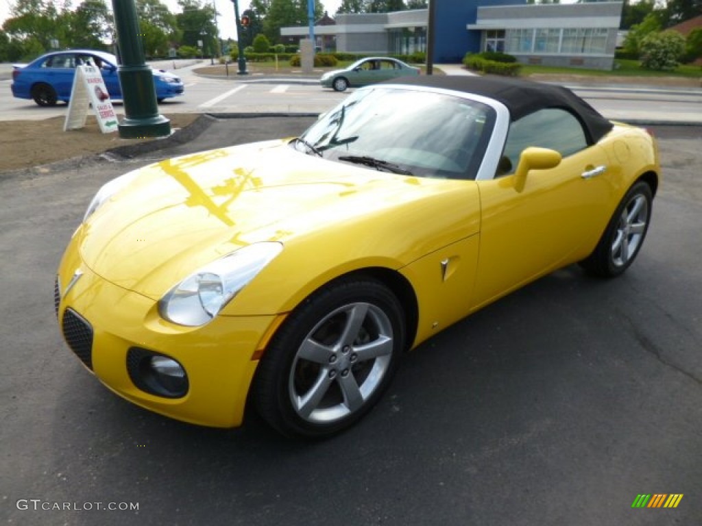 2007 Solstice GXP Roadster - Mean Yellow / Ebony photo #3