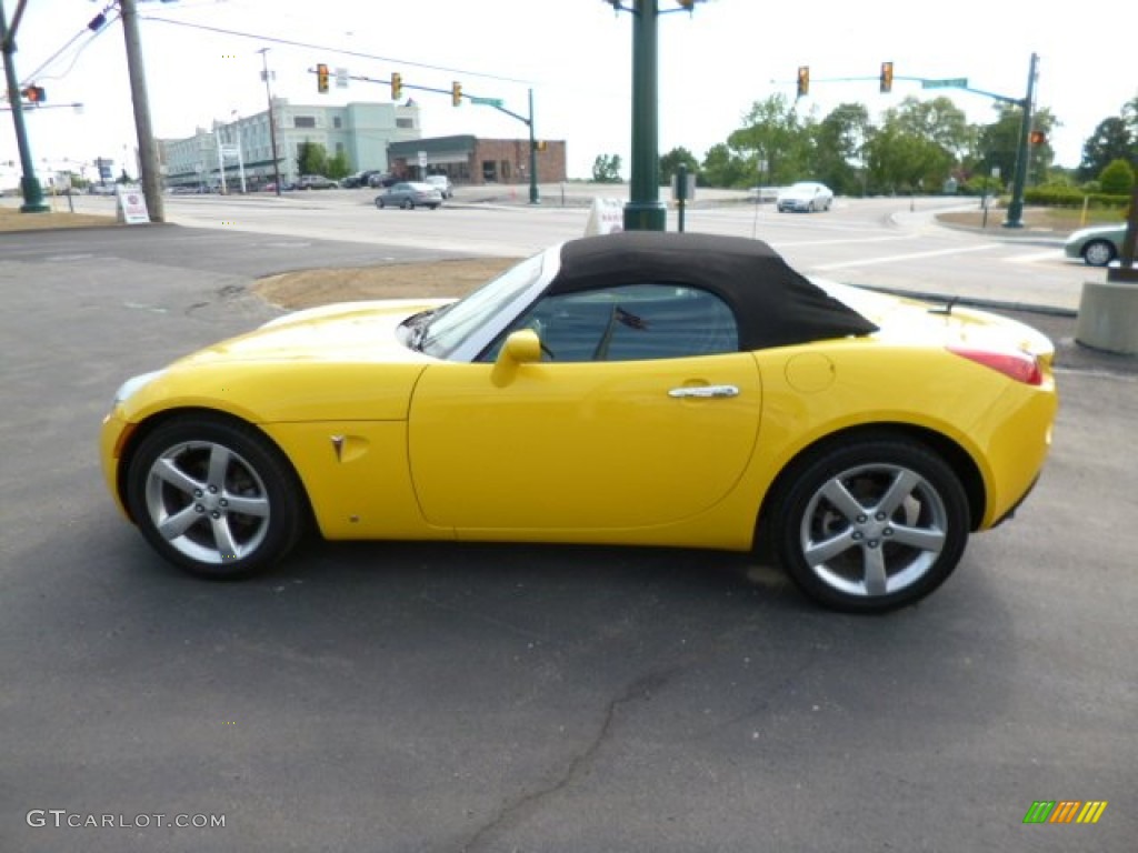 2007 Solstice GXP Roadster - Mean Yellow / Ebony photo #4