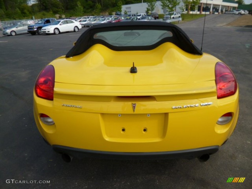 2007 Solstice GXP Roadster - Mean Yellow / Ebony photo #6