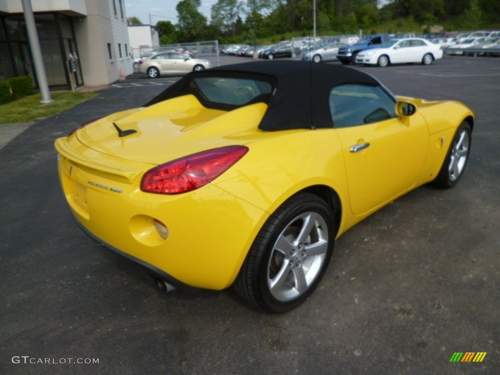 2007 Solstice GXP Roadster - Mean Yellow / Ebony photo #7