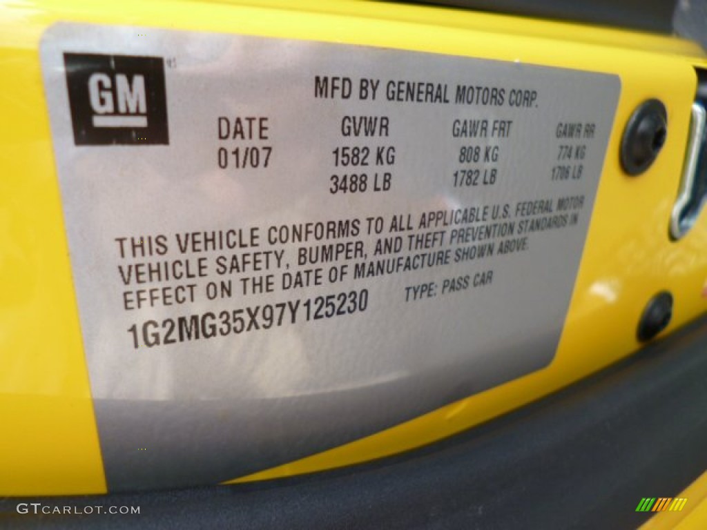 2007 Solstice GXP Roadster - Mean Yellow / Ebony photo #17
