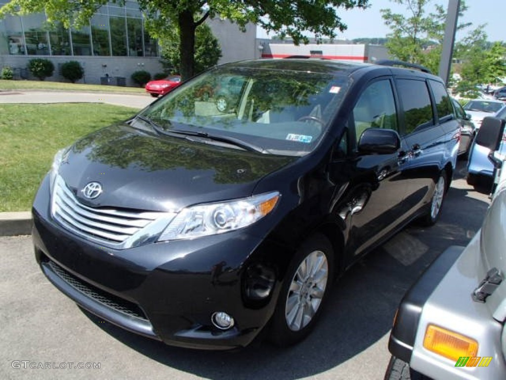 2011 Sienna XLE AWD - Black / Dark Charcoal photo #3