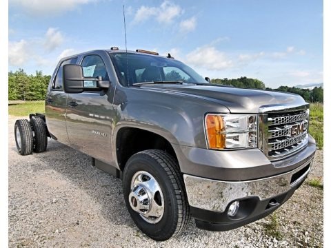 2013 GMC Sierra 3500HD SLE Crew Cab 4x4 Data, Info and Specs