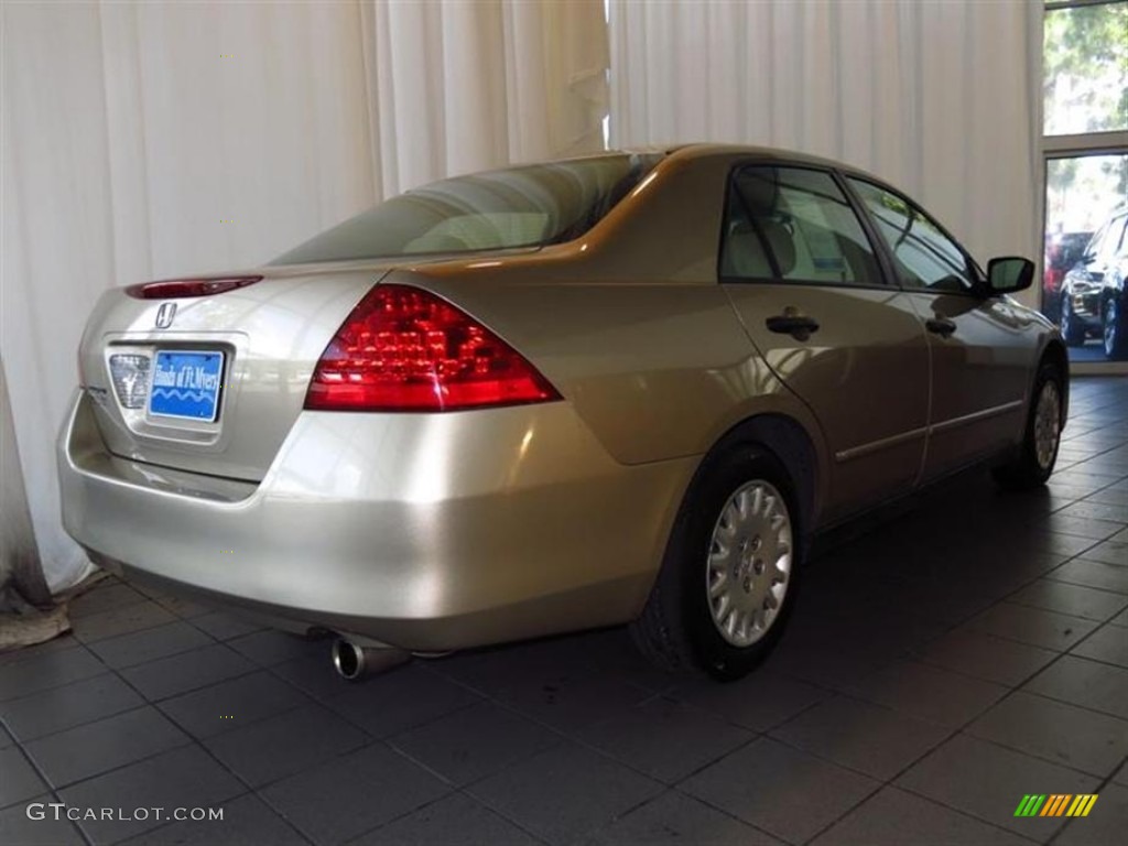 2006 Accord Value Package Sedan - Desert Mist Metallic / Ivory photo #3