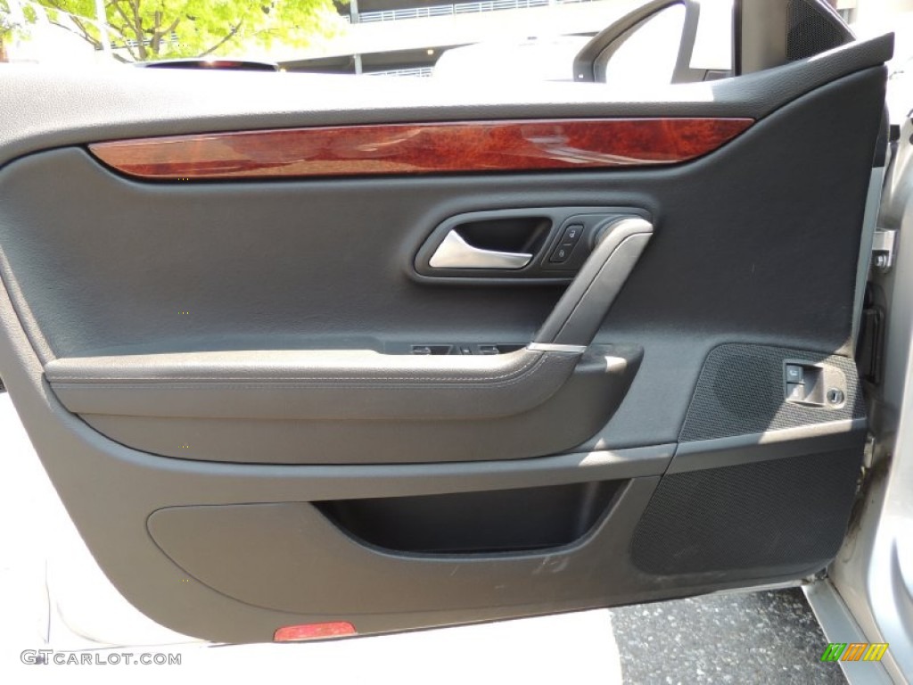 2011 Volkswagen CC Lux Plus Black Door Panel Photo #81717648