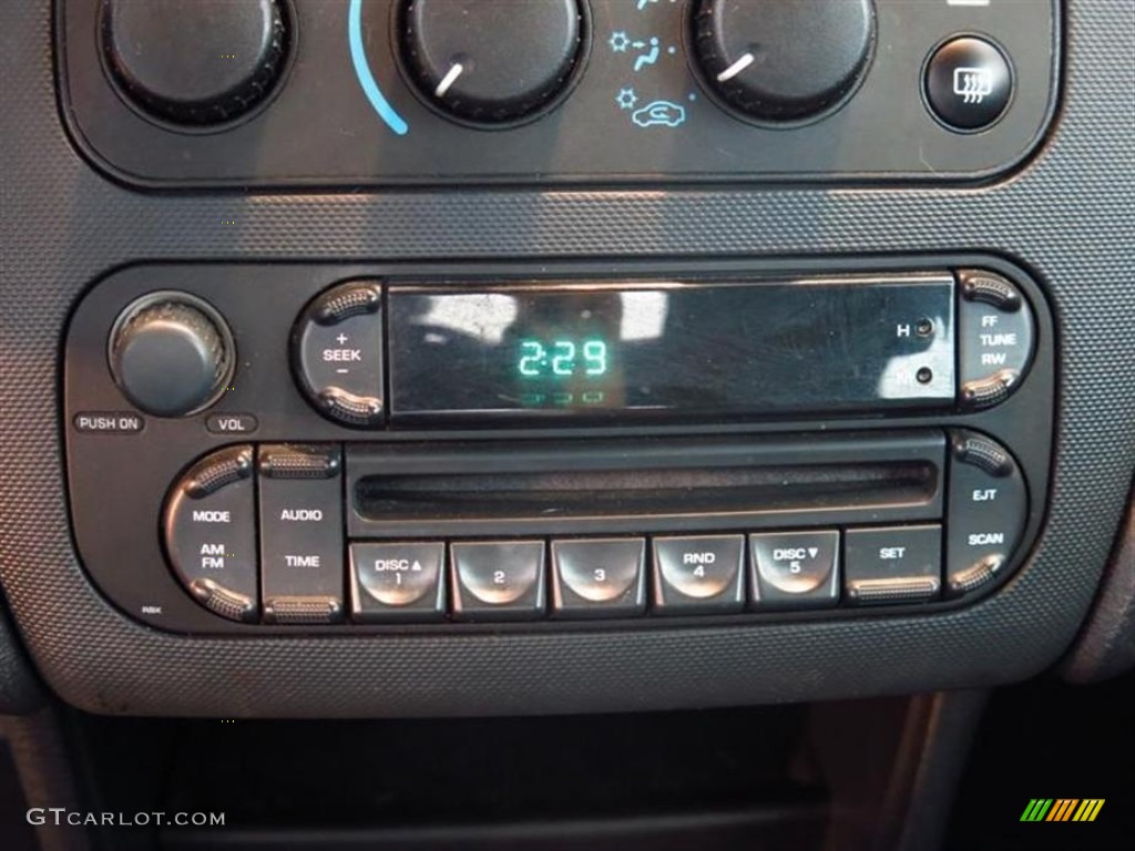 2005 Chrysler Sebring Convertible Audio System Photos