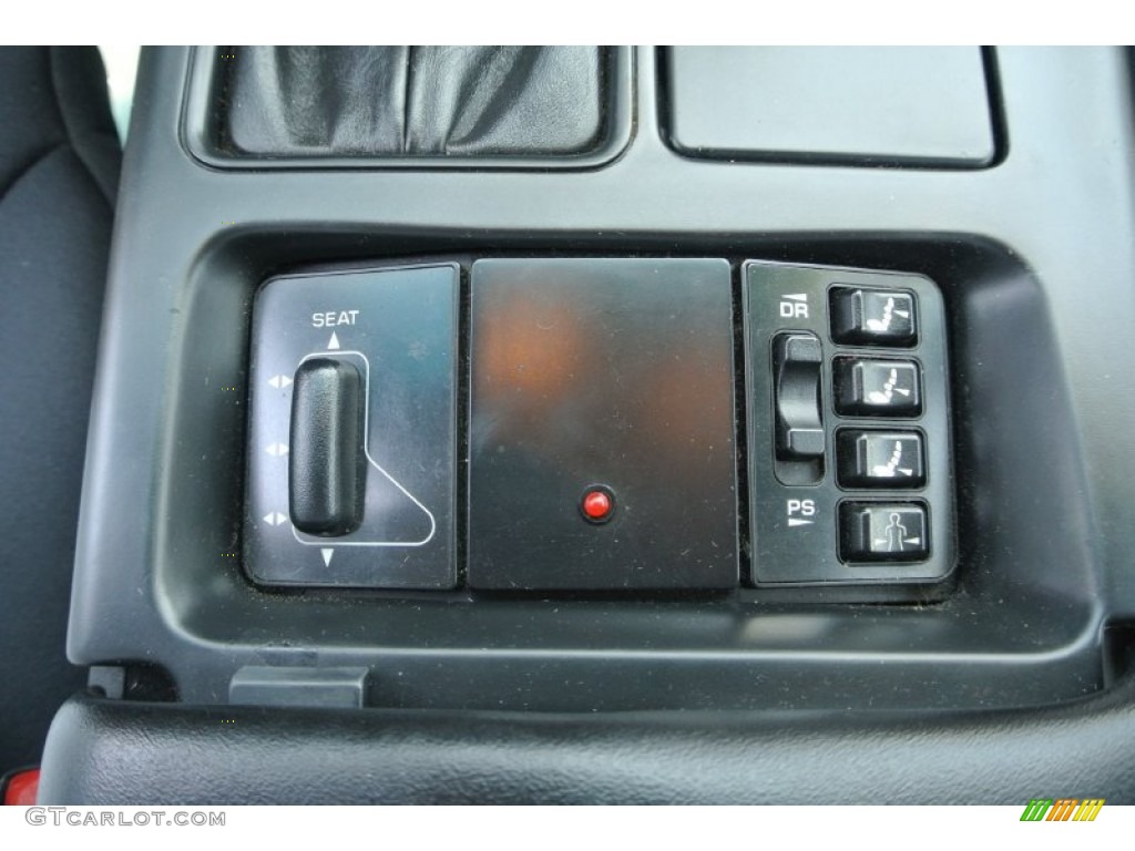 1996 Chevrolet Corvette Grand Sport Coupe Controls Photo #81719685