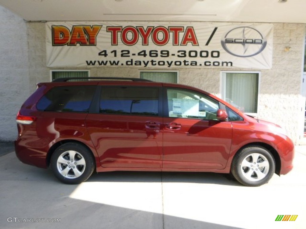 2013 Sienna LE - Salsa Red Pearl / Light Gray photo #1