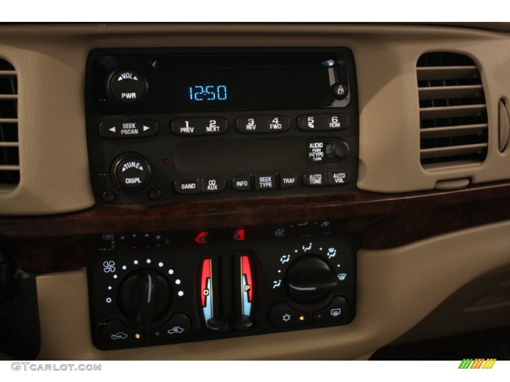 2004 Chevrolet Impala LS Controls Photo #81723255