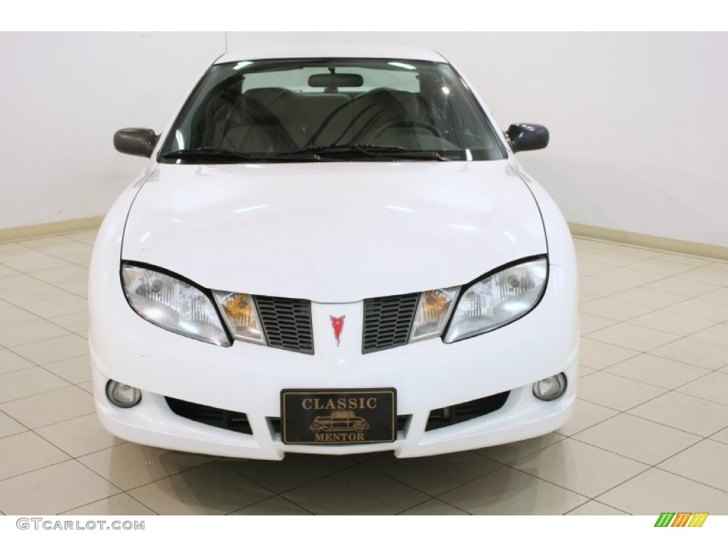 2005 Sunfire Coupe - Summit White / Graphite photo #2
