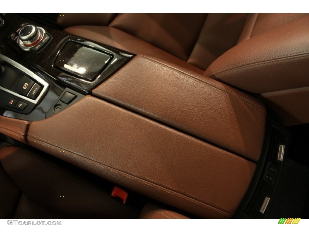 2011 5 Series 550i xDrive Sedan - Imperial Blue Metallic / Cinnamon Brown photo #37