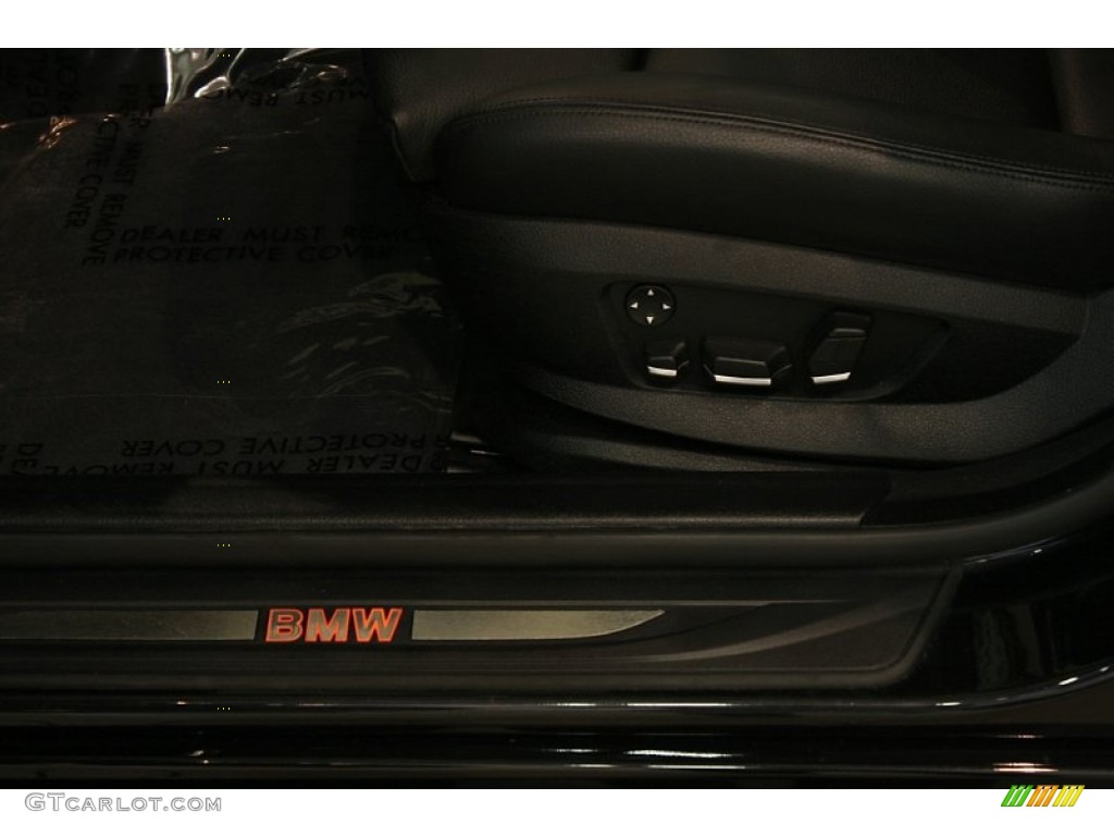 2011 5 Series 550i Sedan - Black Sapphire Metallic / Black photo #6