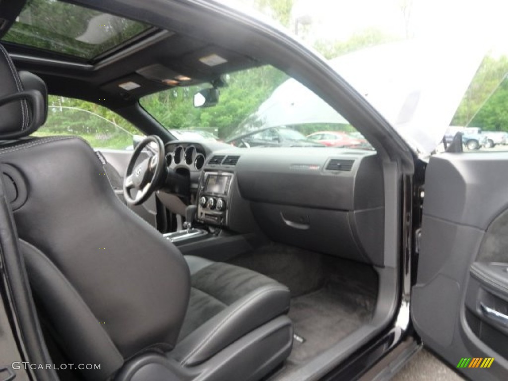 2011 Challenger SRT8 392 - Brilliant Black Crystal Pearl / Dark Slate Gray photo #5