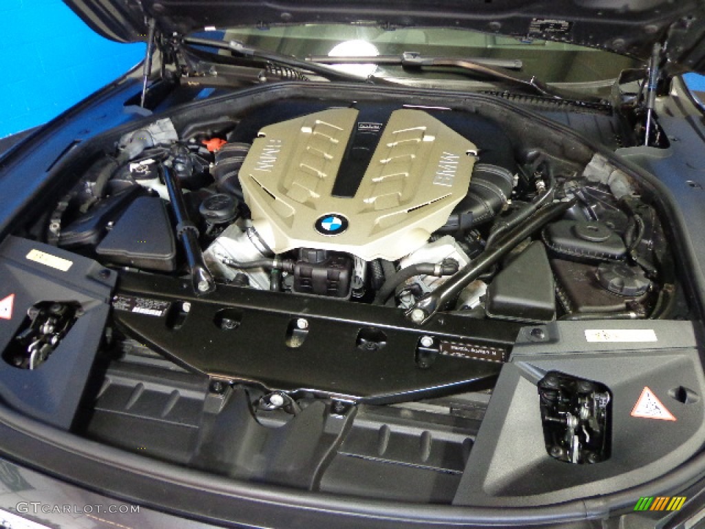 2010 7 Series 750i xDrive Sedan - Dark Graphite Metallic / Oyster/Black Nappa Leather photo #5