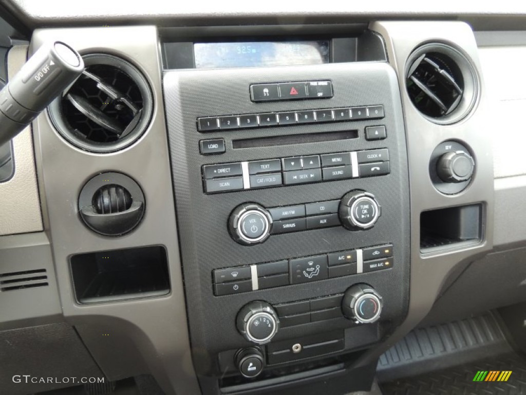 2010 F150 XL Regular Cab - Ingot Silver Metallic / Medium Stone photo #15