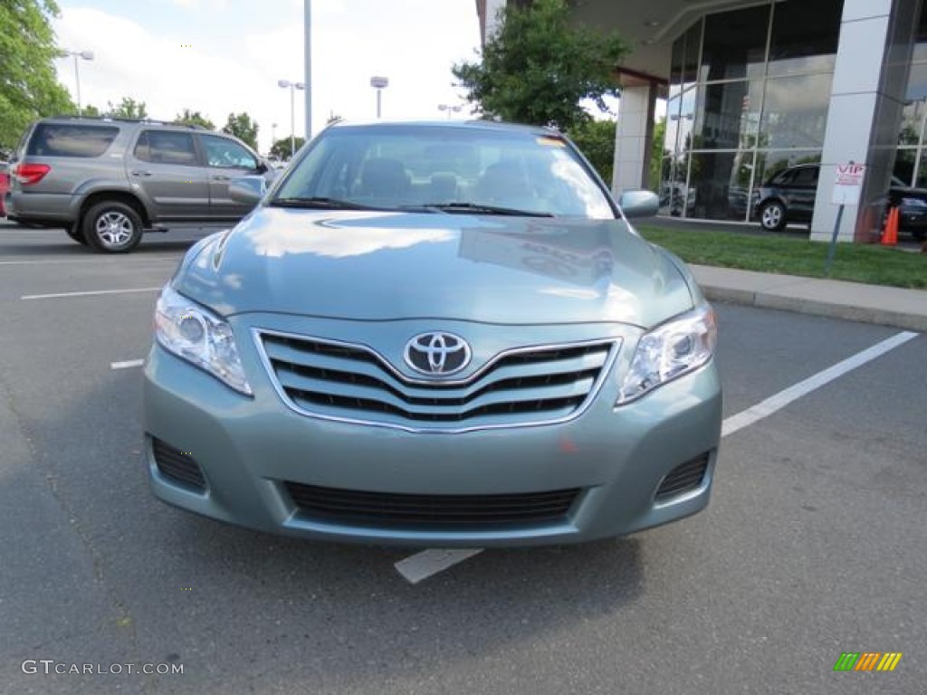 2010 Camry LE - Aloe Green Metallic / Bisque photo #2