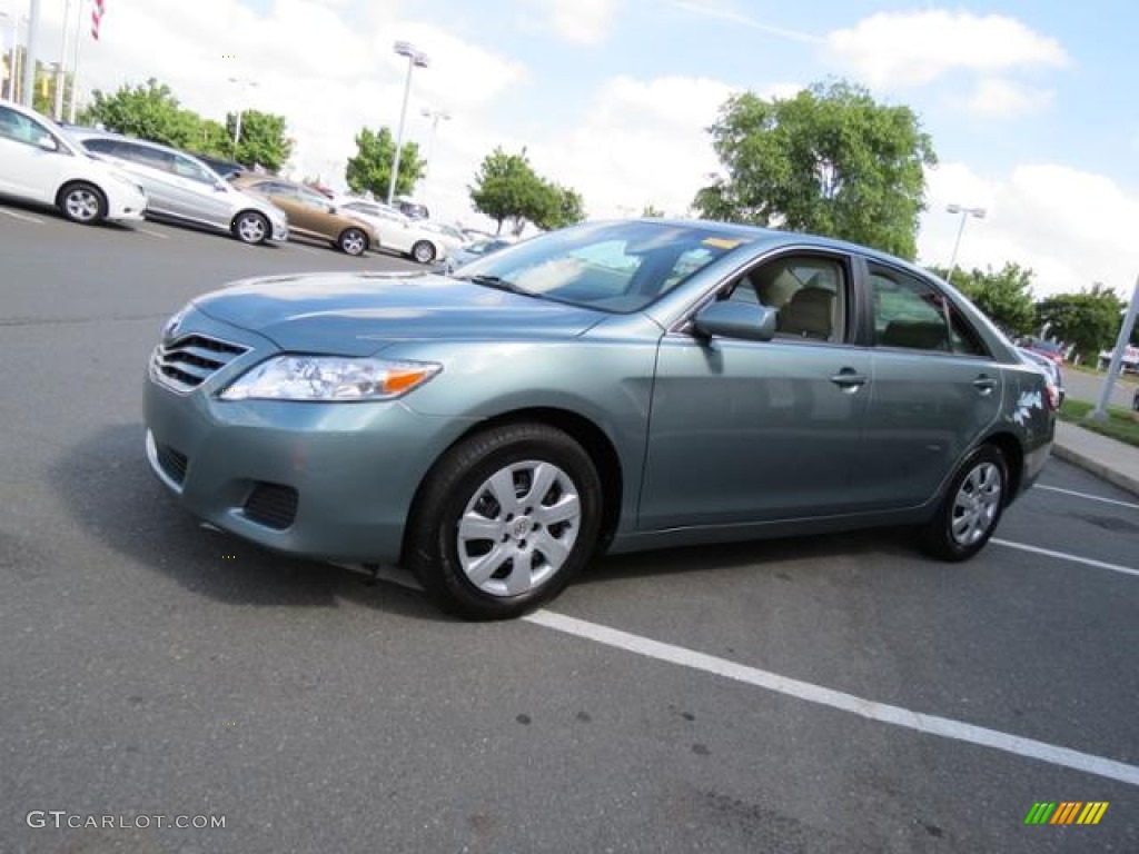 2010 Camry LE - Aloe Green Metallic / Bisque photo #3